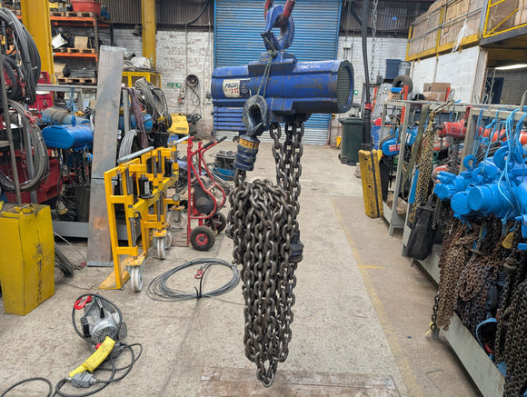 J.D Neuhaus Pneumatic Air Chain Hoist 3200kg (3.2t) *Ex Hire*